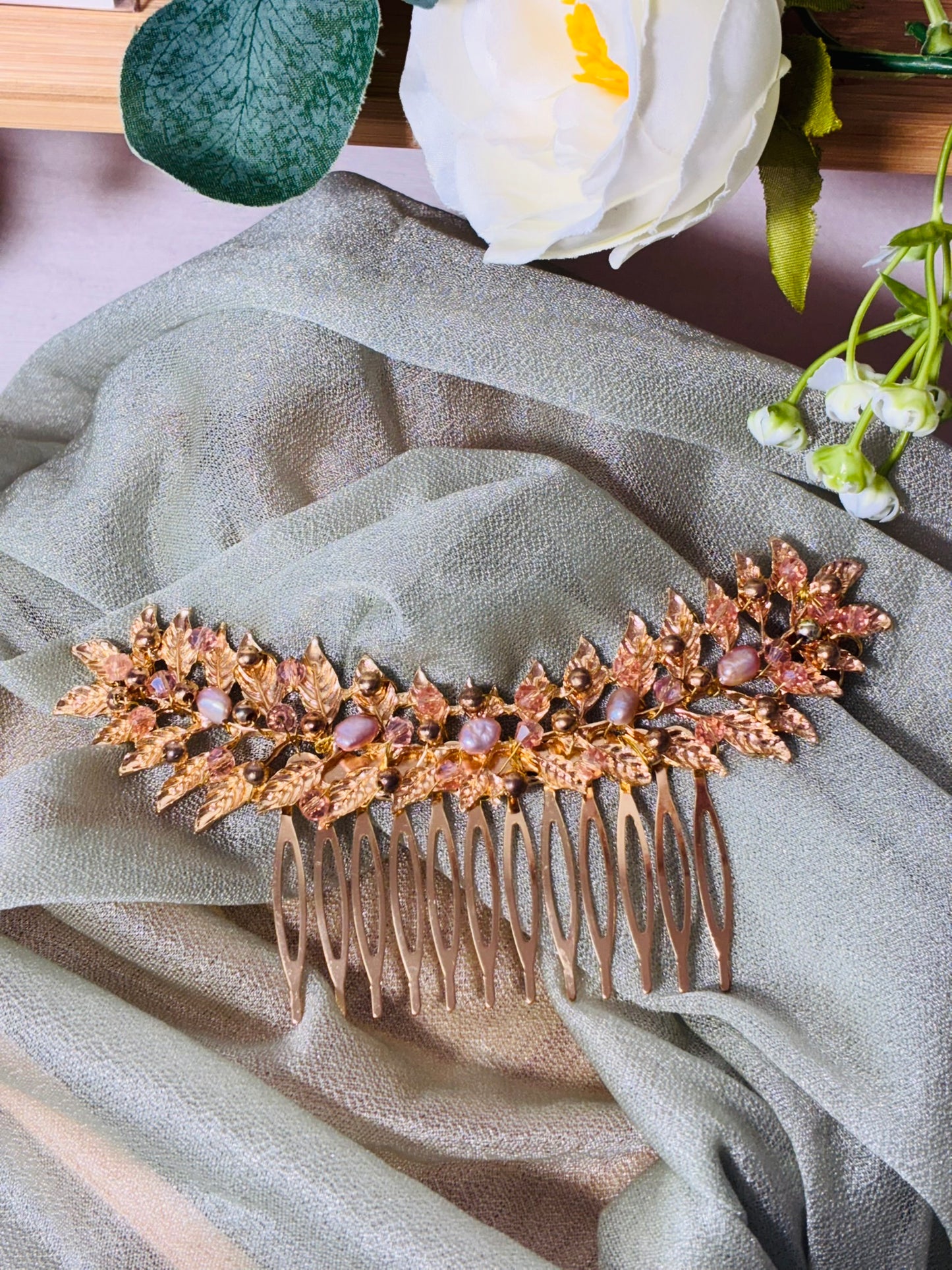 Peigne laurier arqué perles